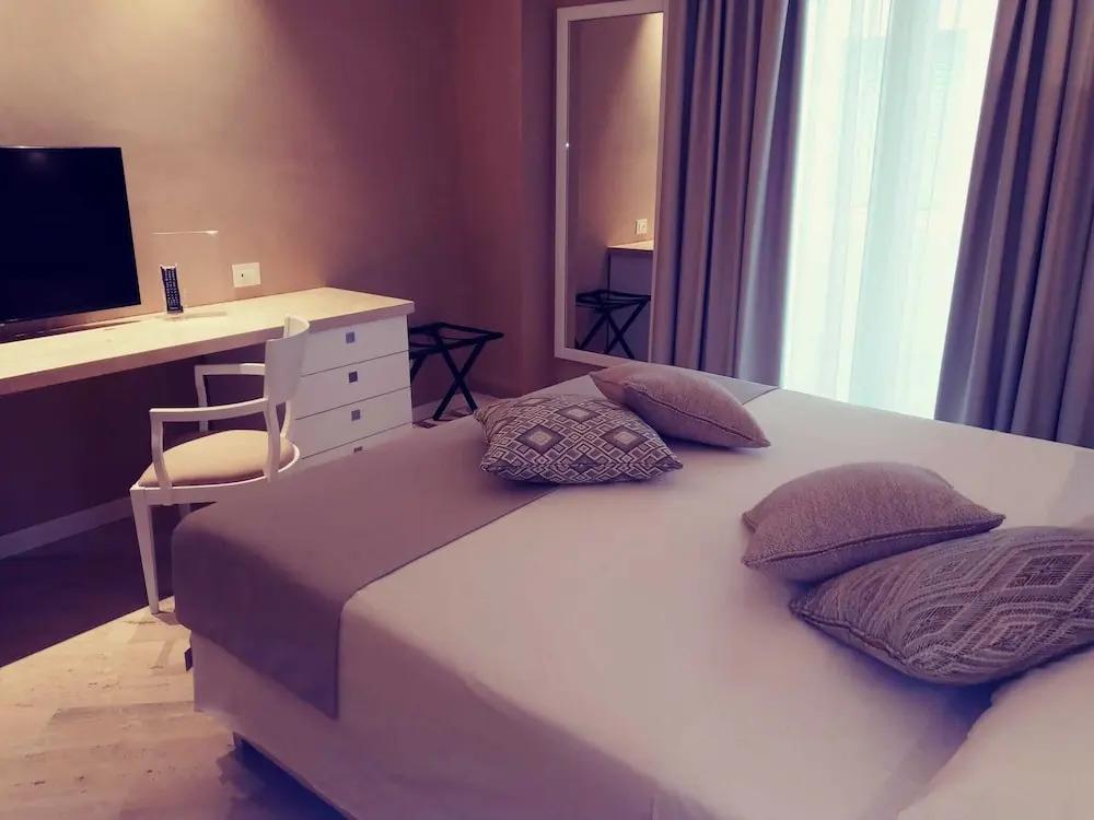 hotel image 12