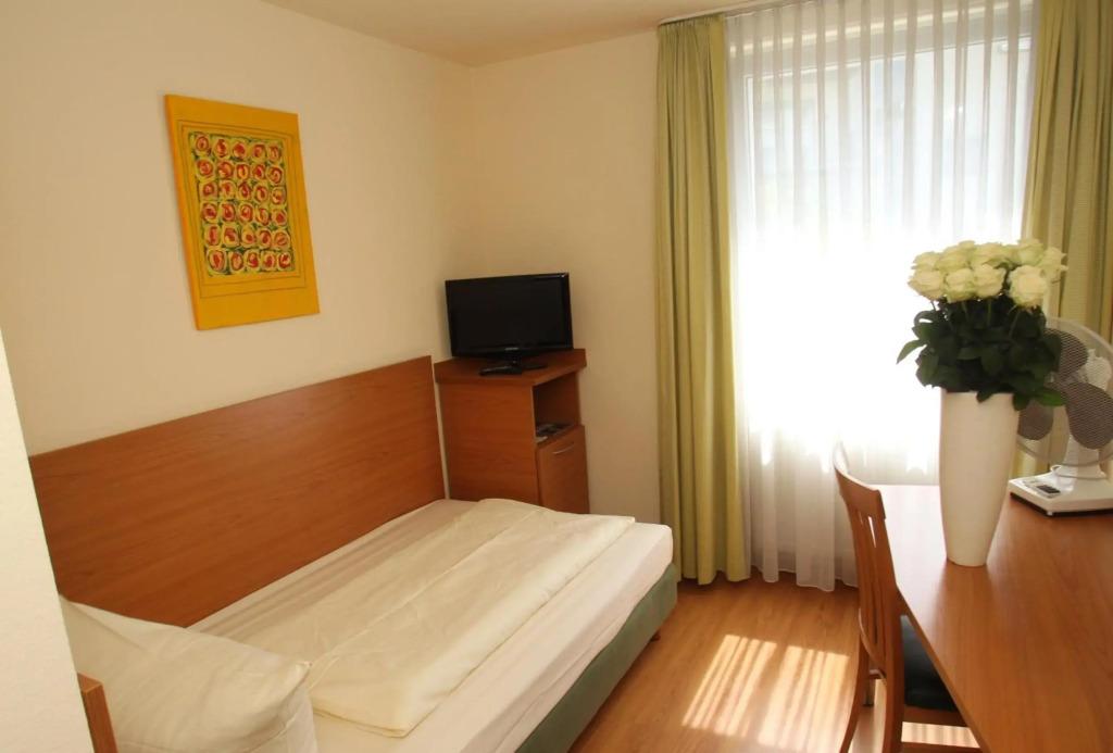 hotel image 8