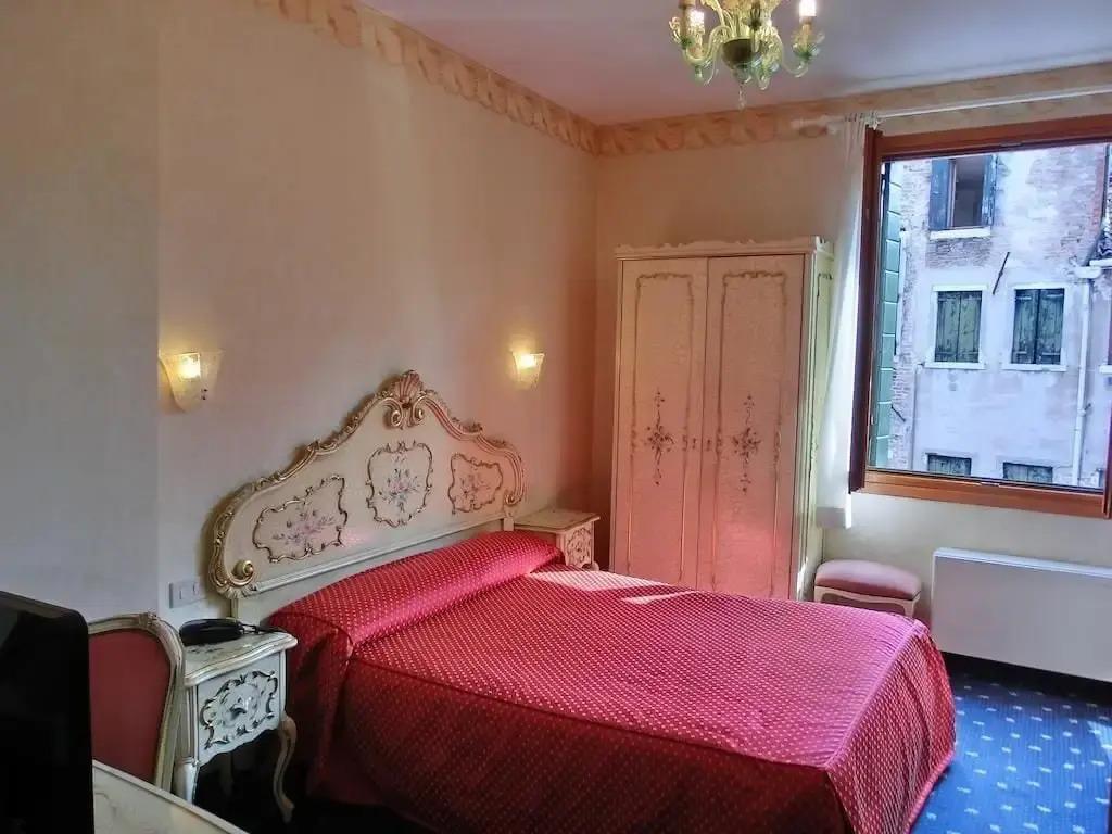 hotel image 32