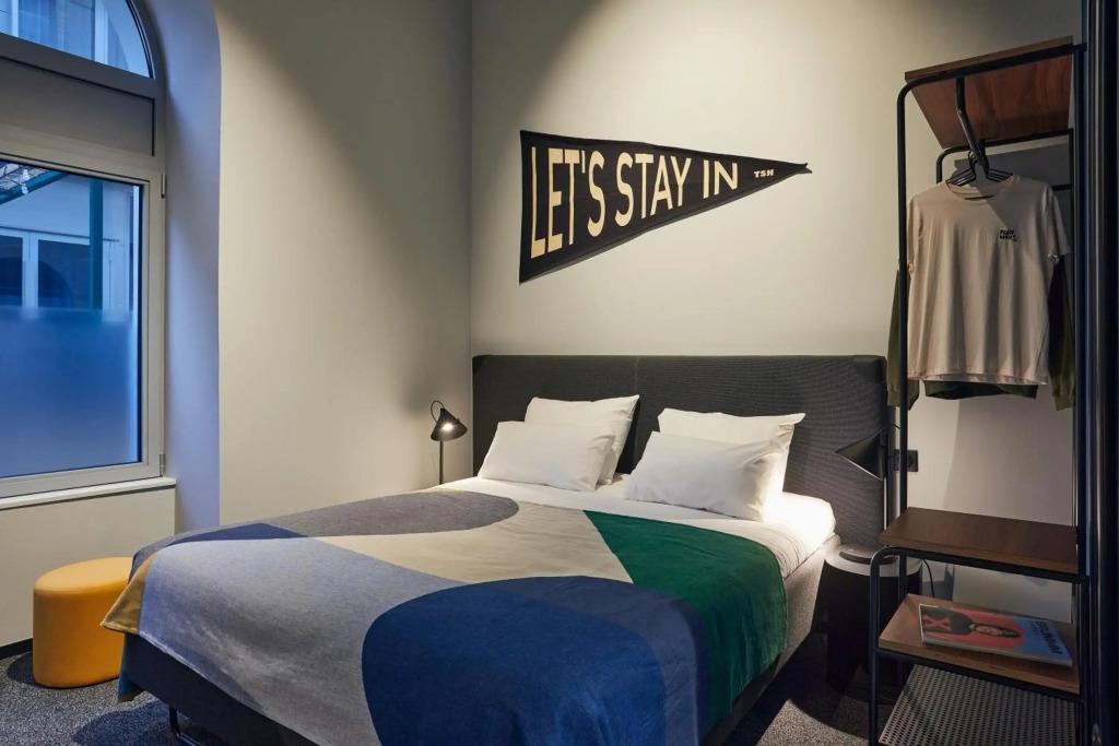 hotel image 13