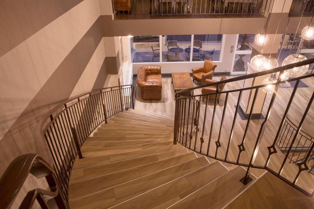 hotel image 9