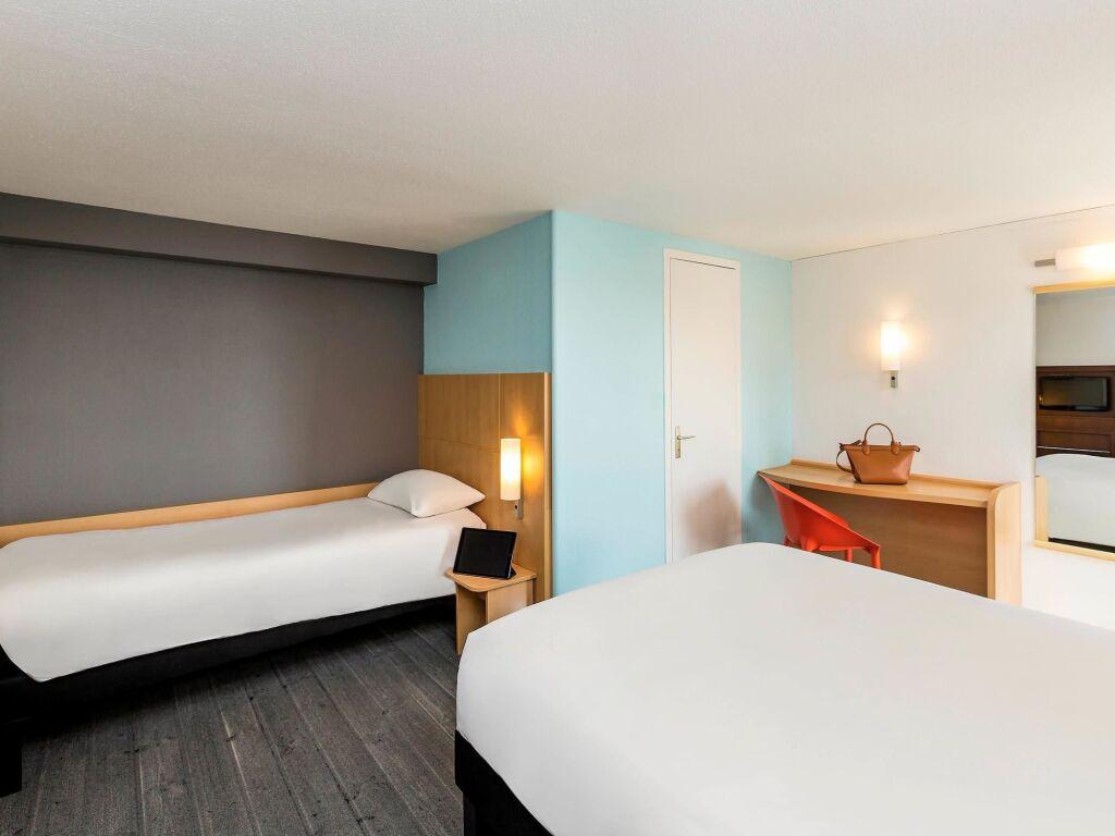 hotel image 9