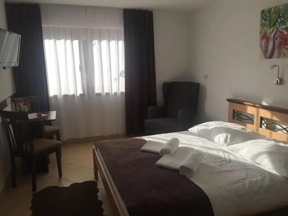 hotel image 13