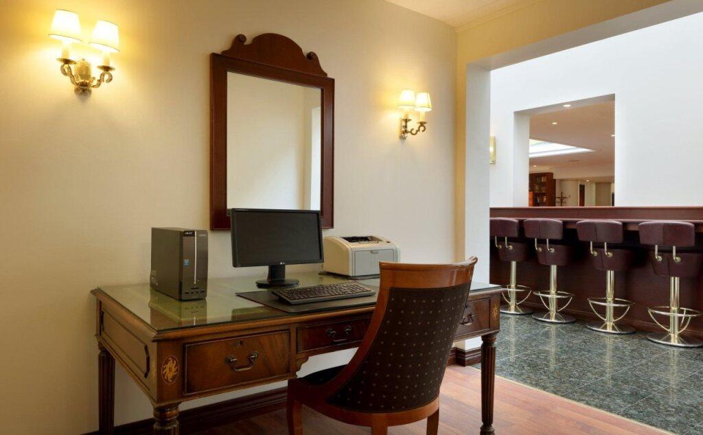 hotel image 13