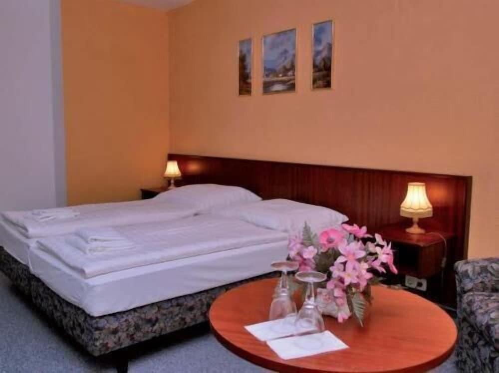 hotel image 11