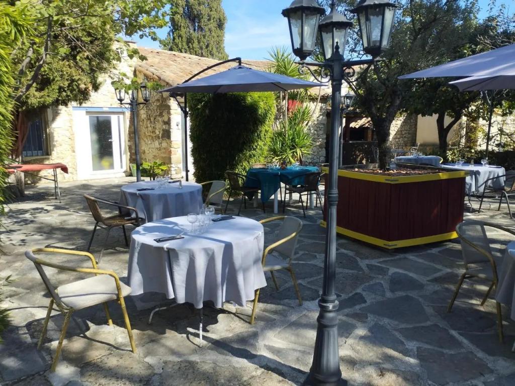 hotel image 12