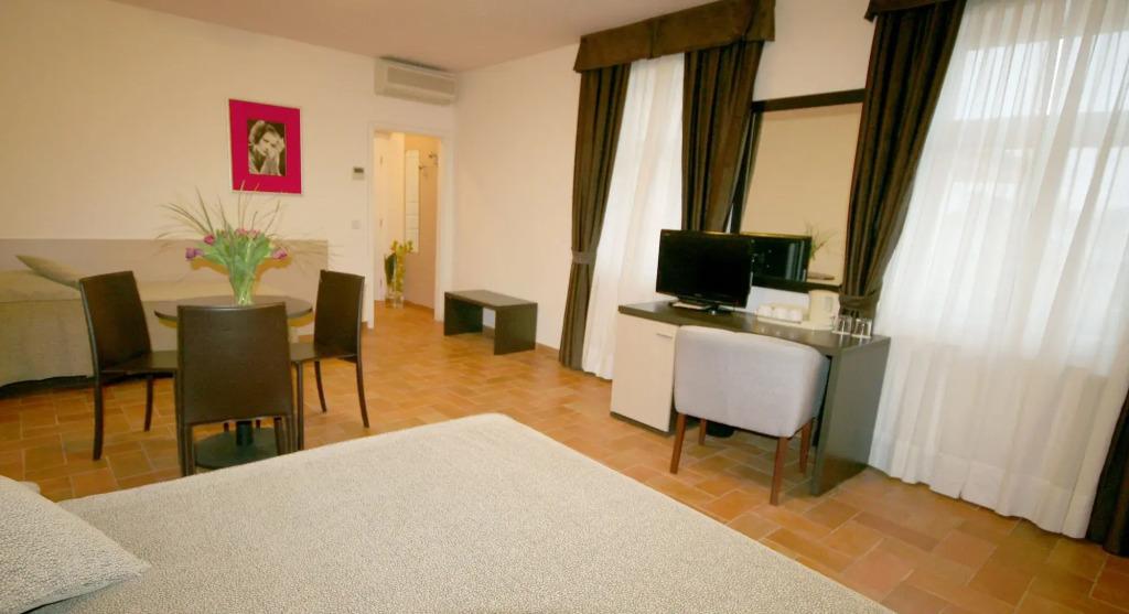 hotel image 18