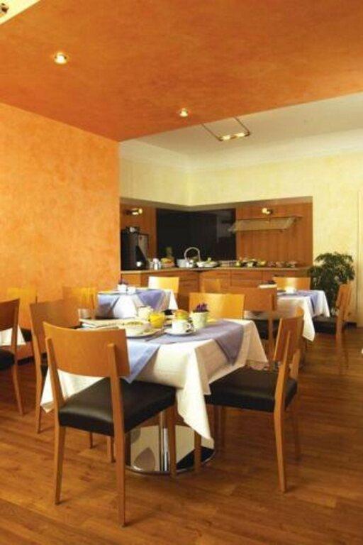 hotel image 11