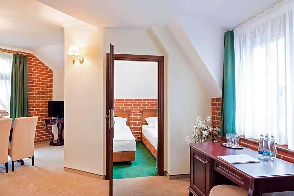 hotel image 8