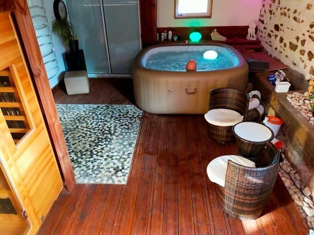 hotel image 9