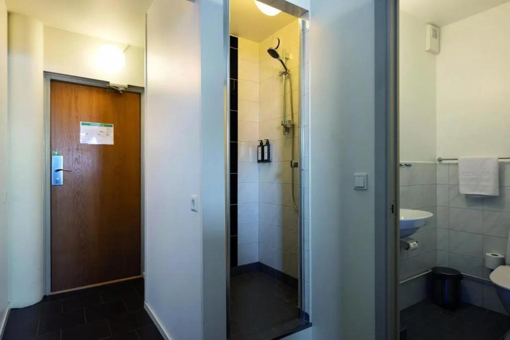 hotel image 16