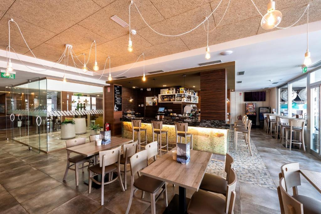hotel image 8