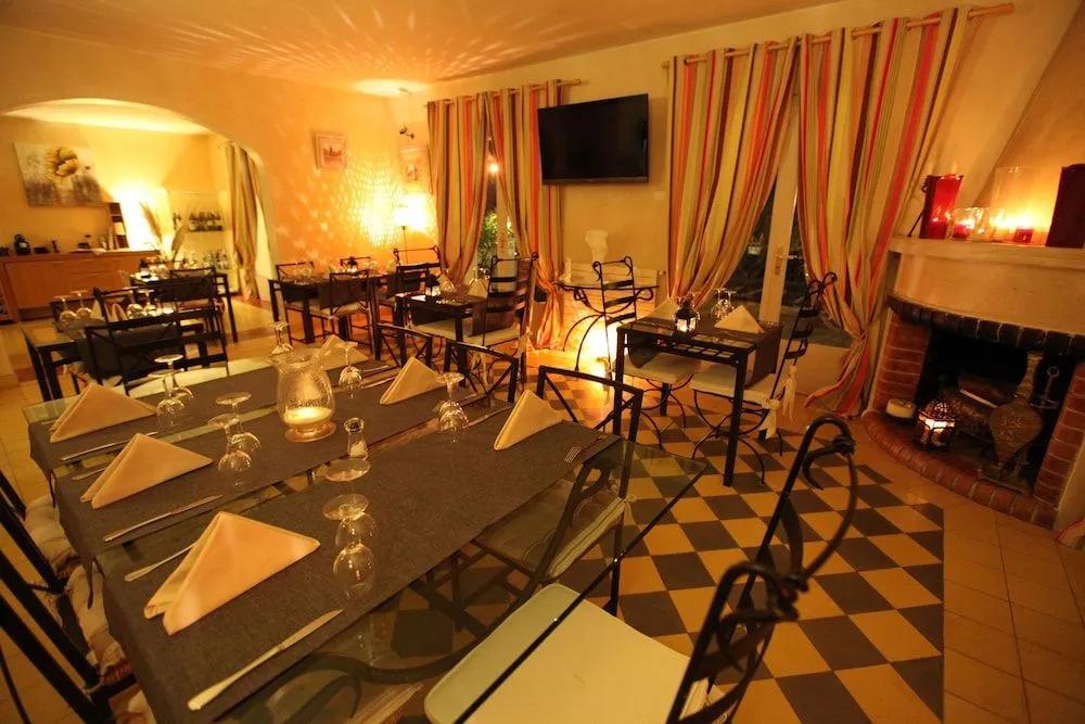 hotel image 11