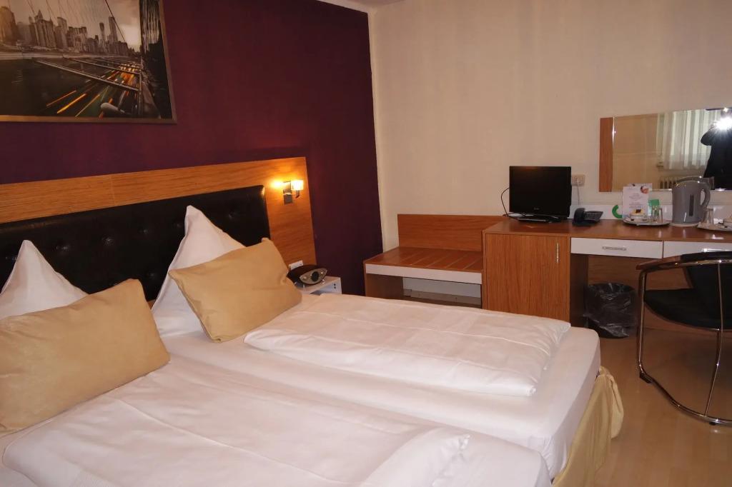 hotel image 13