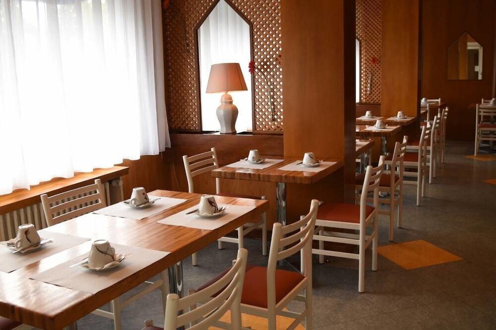 hotel image 9