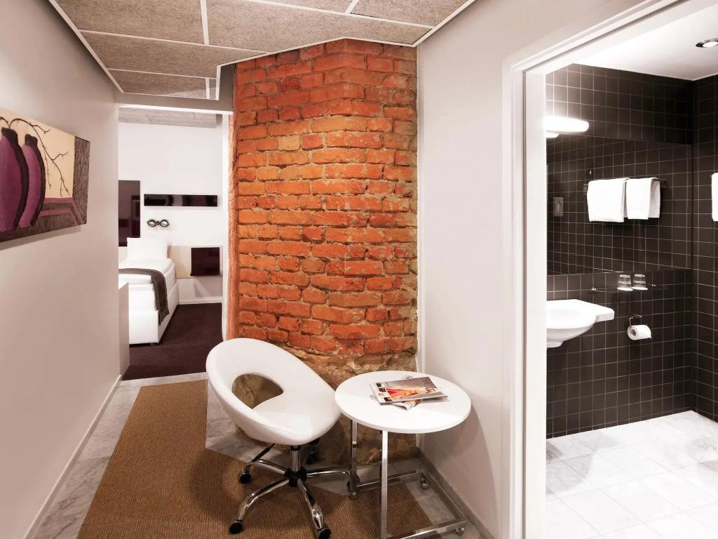 hotel image 13