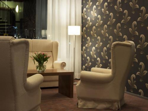 hotel image 8