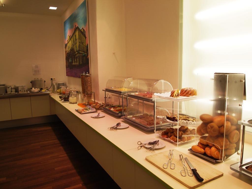 hotel image 10