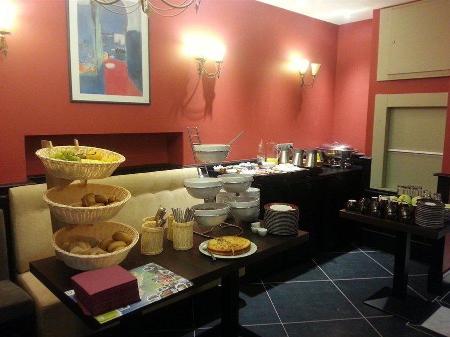 hotel image 10