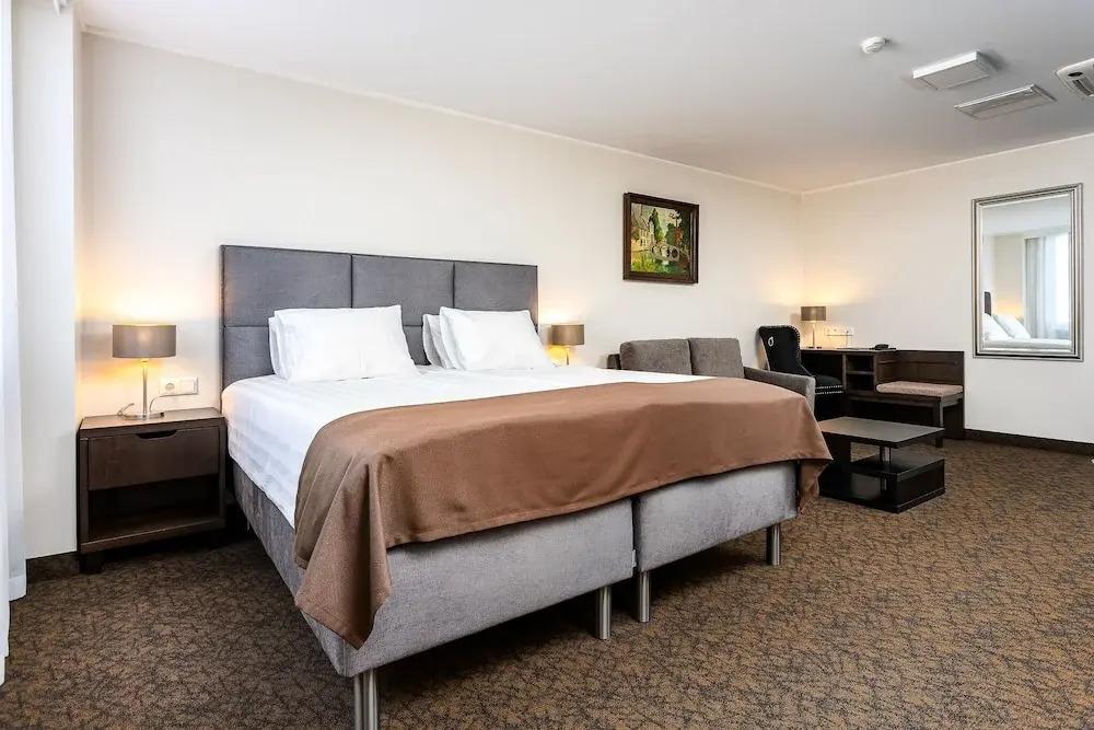 hotel image 16