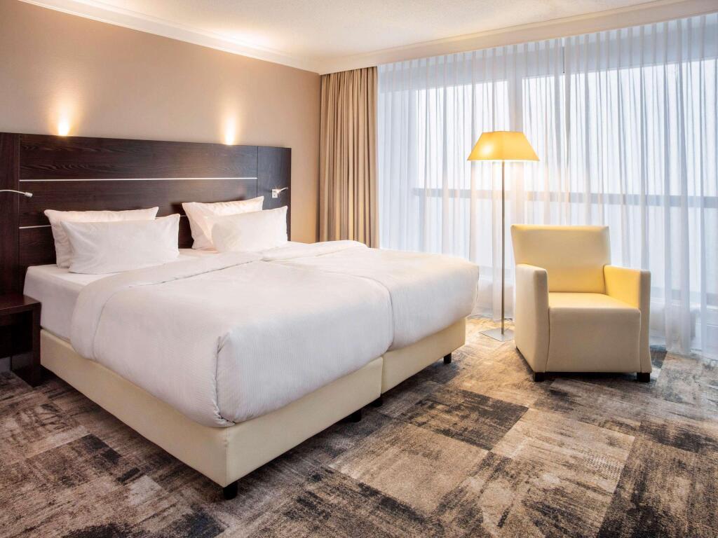 hotel image 16