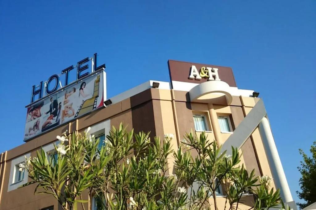 hotel image 13
