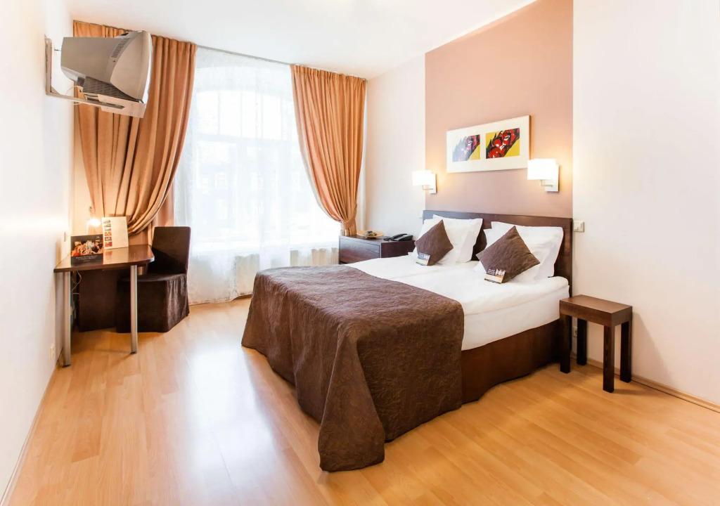 hotel image 16