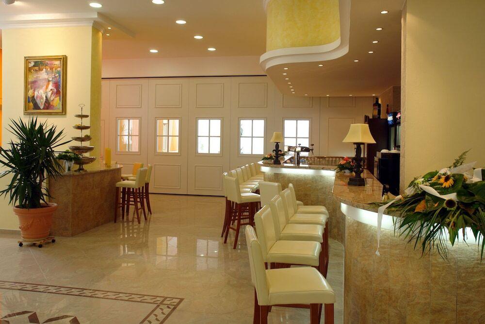 hotel image 11