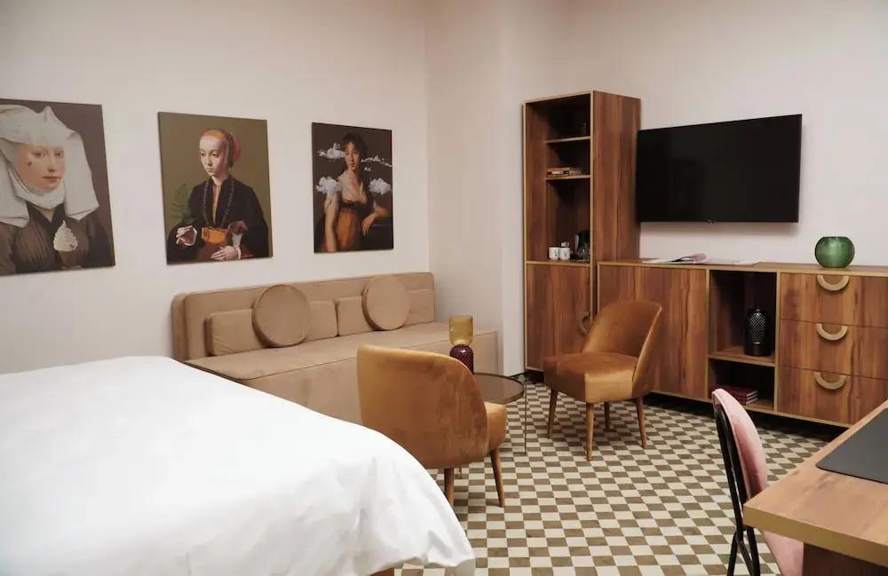 hotel image 10