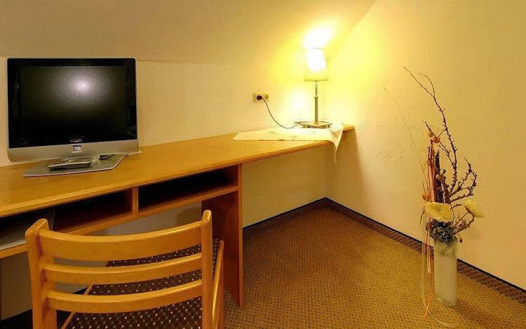 hotel image 11