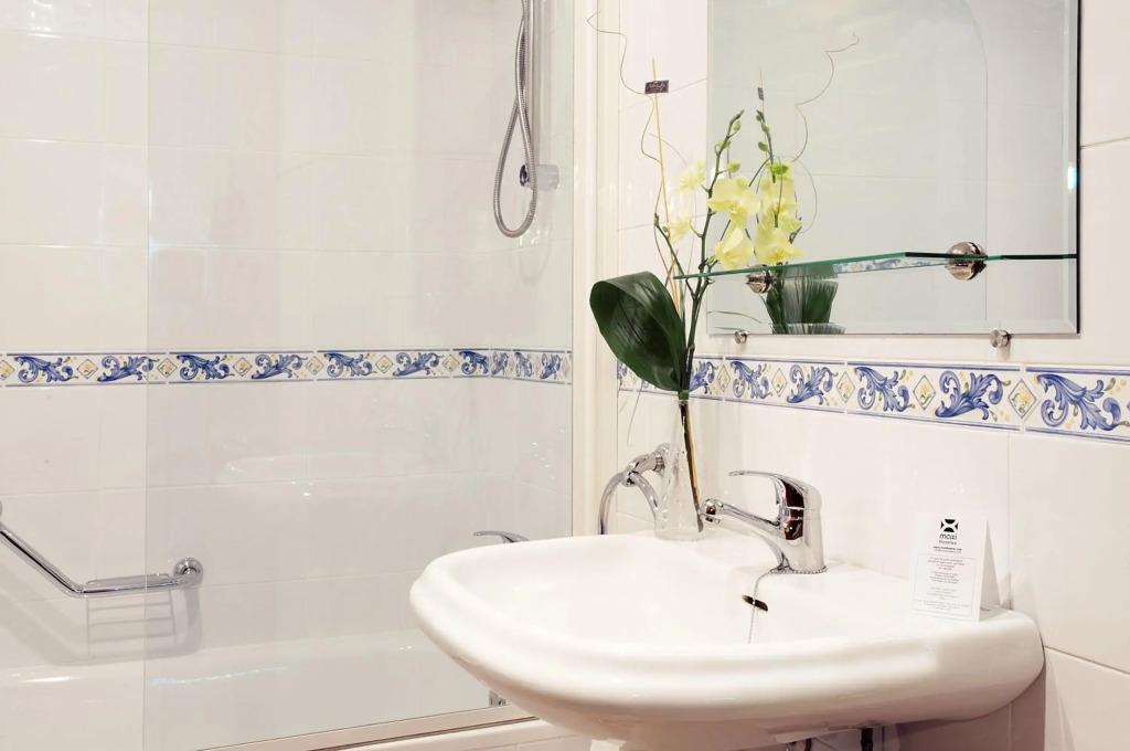 hotel image 11