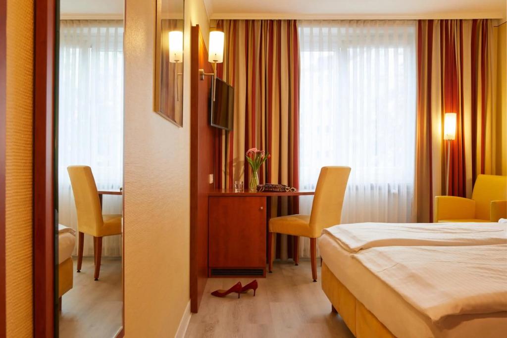 hotel image 9