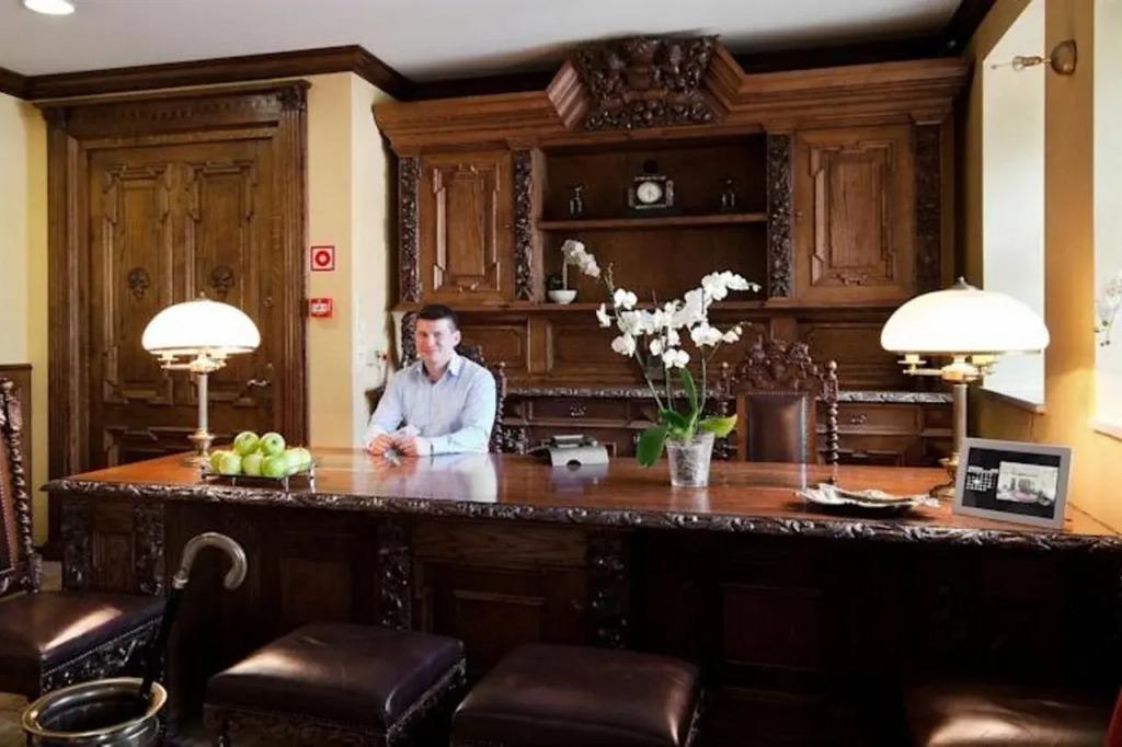 hotel