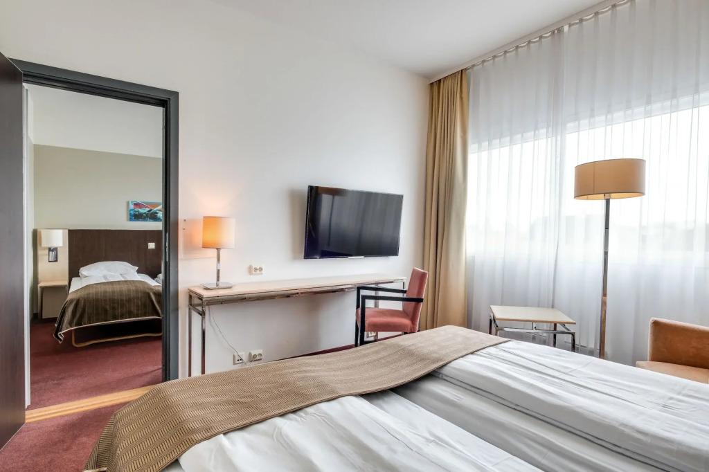 hotel image 10