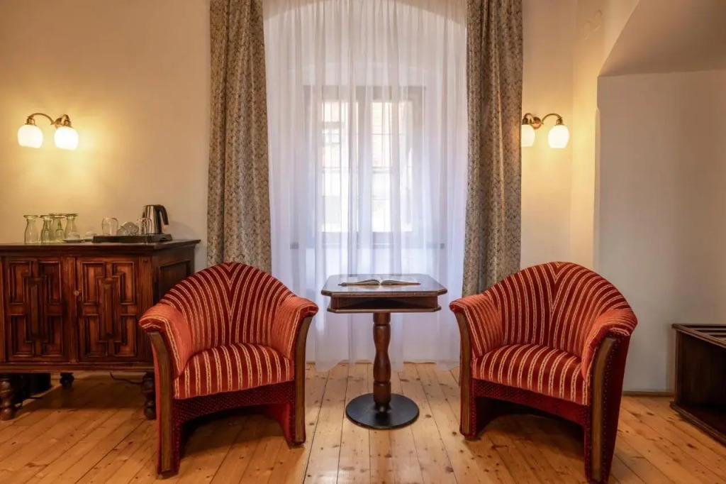 hotel image 8
