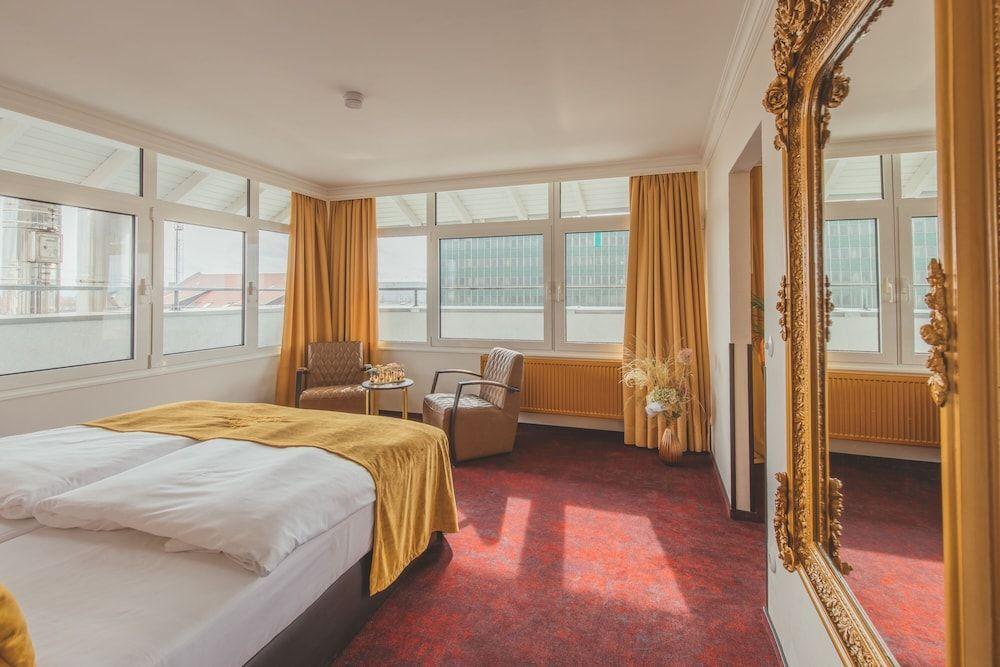 hotel image 9