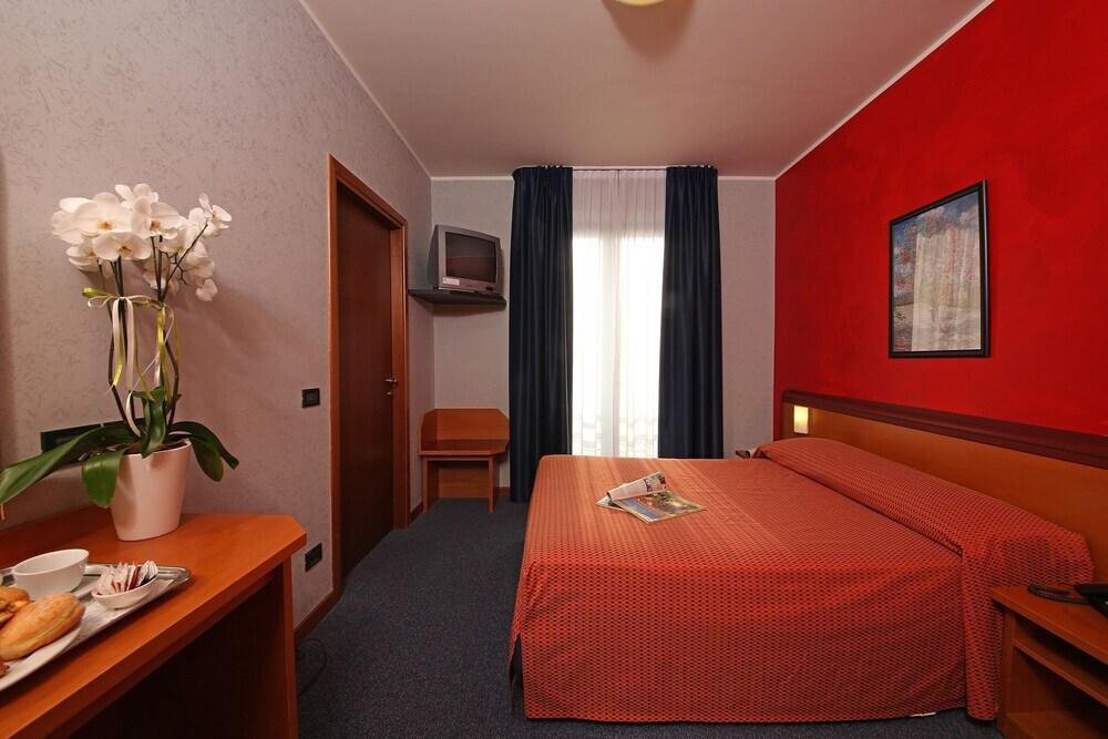 hotel image 8