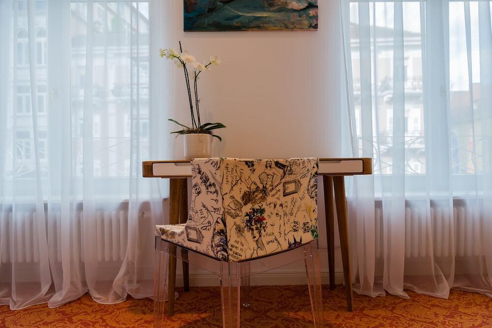 hotel image 16