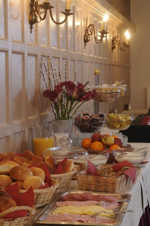 hotel image 8