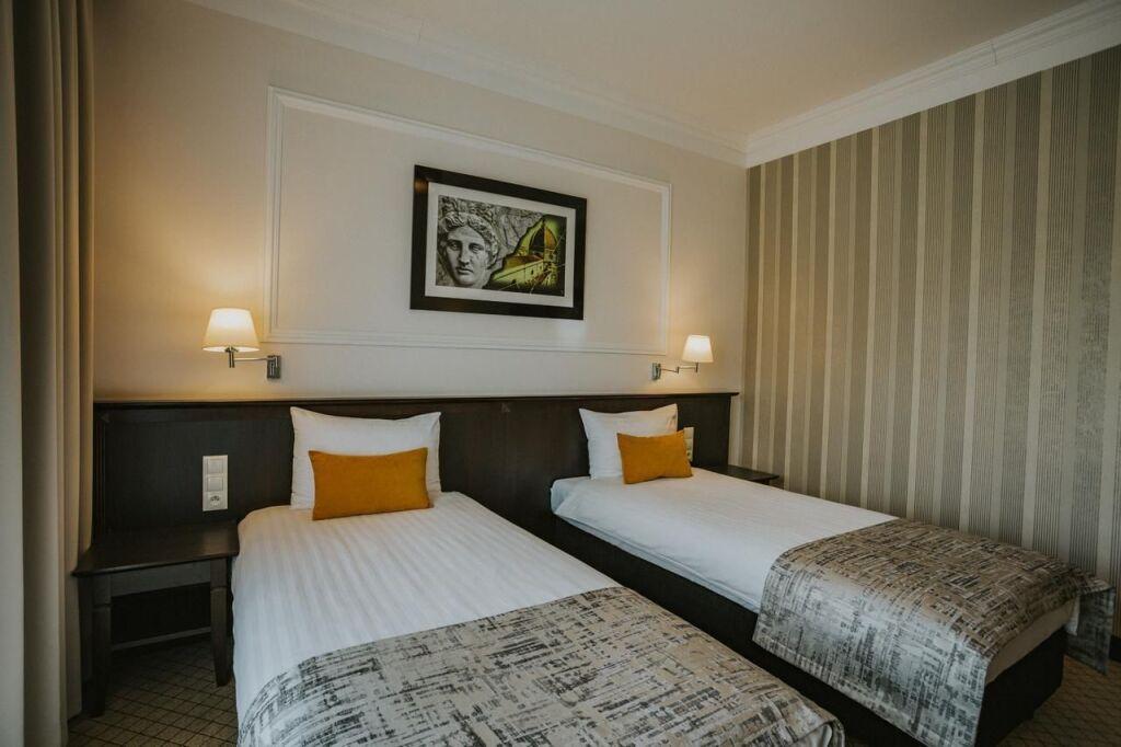 hotel image 16