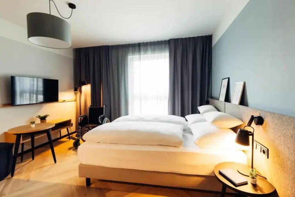 hotel image 16