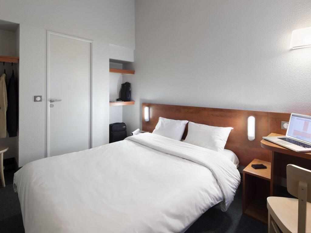 hotel image 16