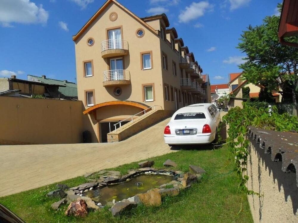 hotel image 16