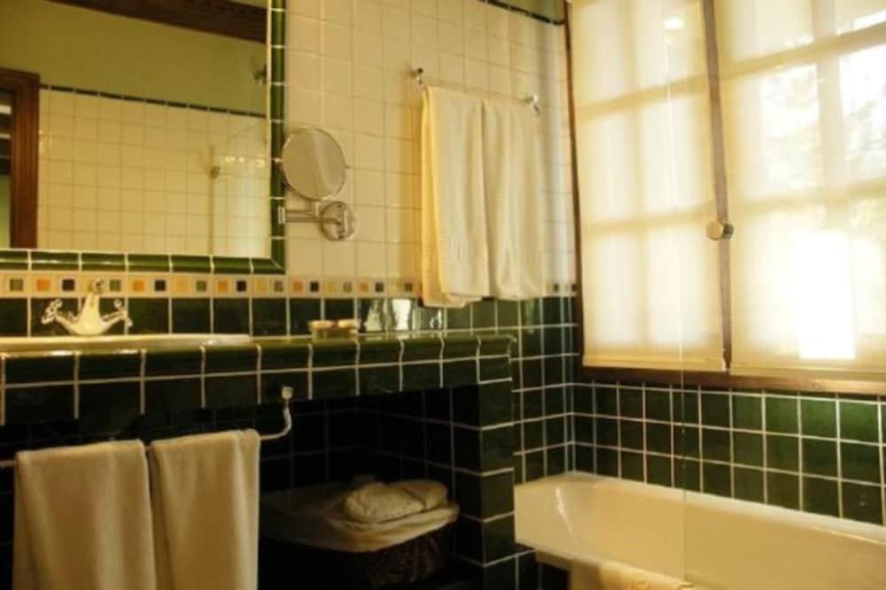 hotel image 16