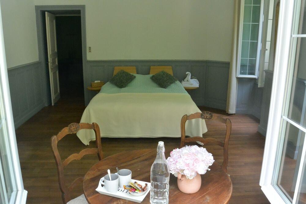 hotel image 10