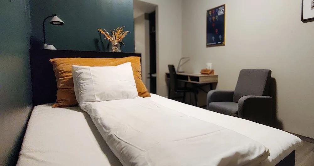 hotel image 12