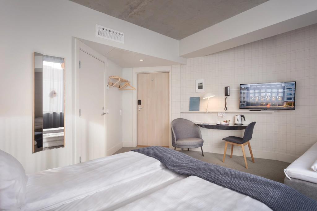 hotel image 12