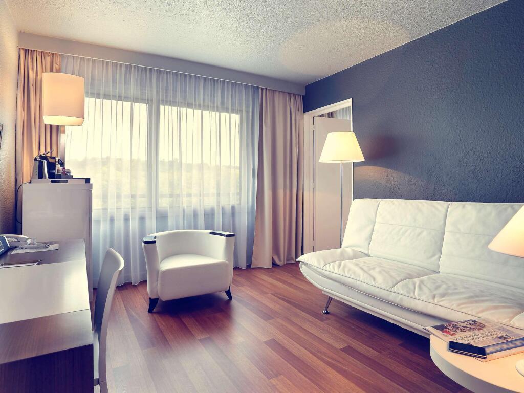 hotel image 10