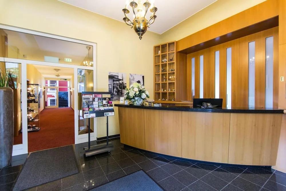 hotel image 10