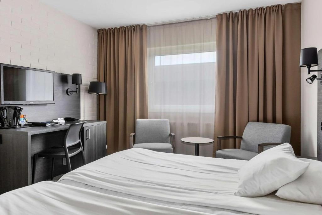 hotel image 42